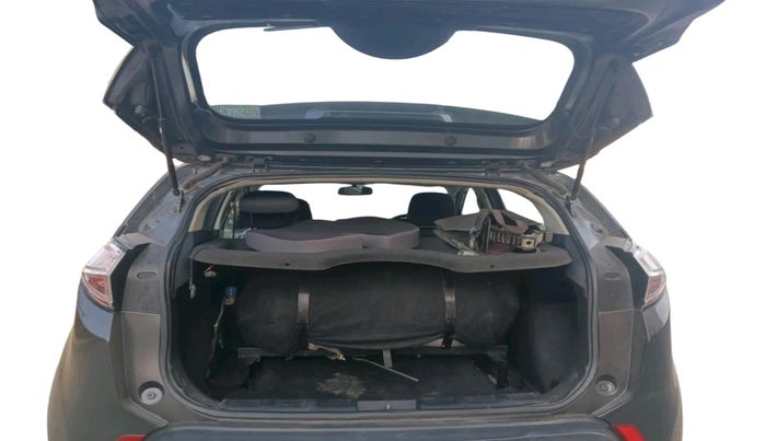 2019 Tata NEXON XZA PLUS PETROL, CNG, Automatic, 77,639 km, exterior