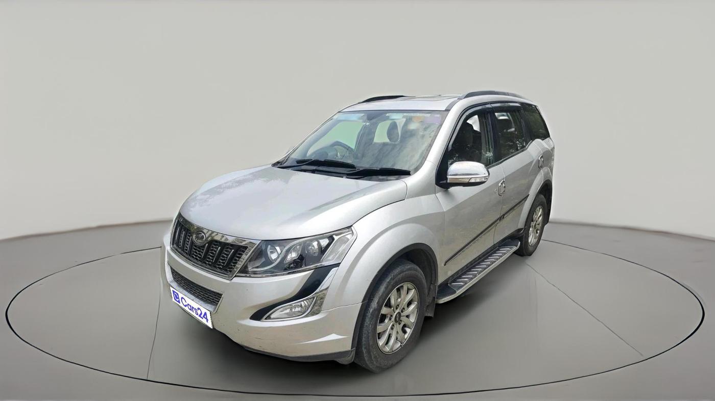 2016 Mahindra XUV500 W10, Diesel, Manual, 1,03,344 km, exterior
