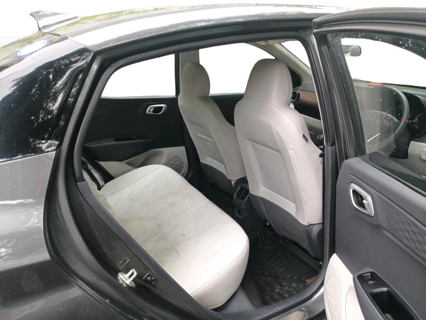 2023 Hyundai AURA SX 1.2 CNG, CNG, Manual, 29,517 km, interior