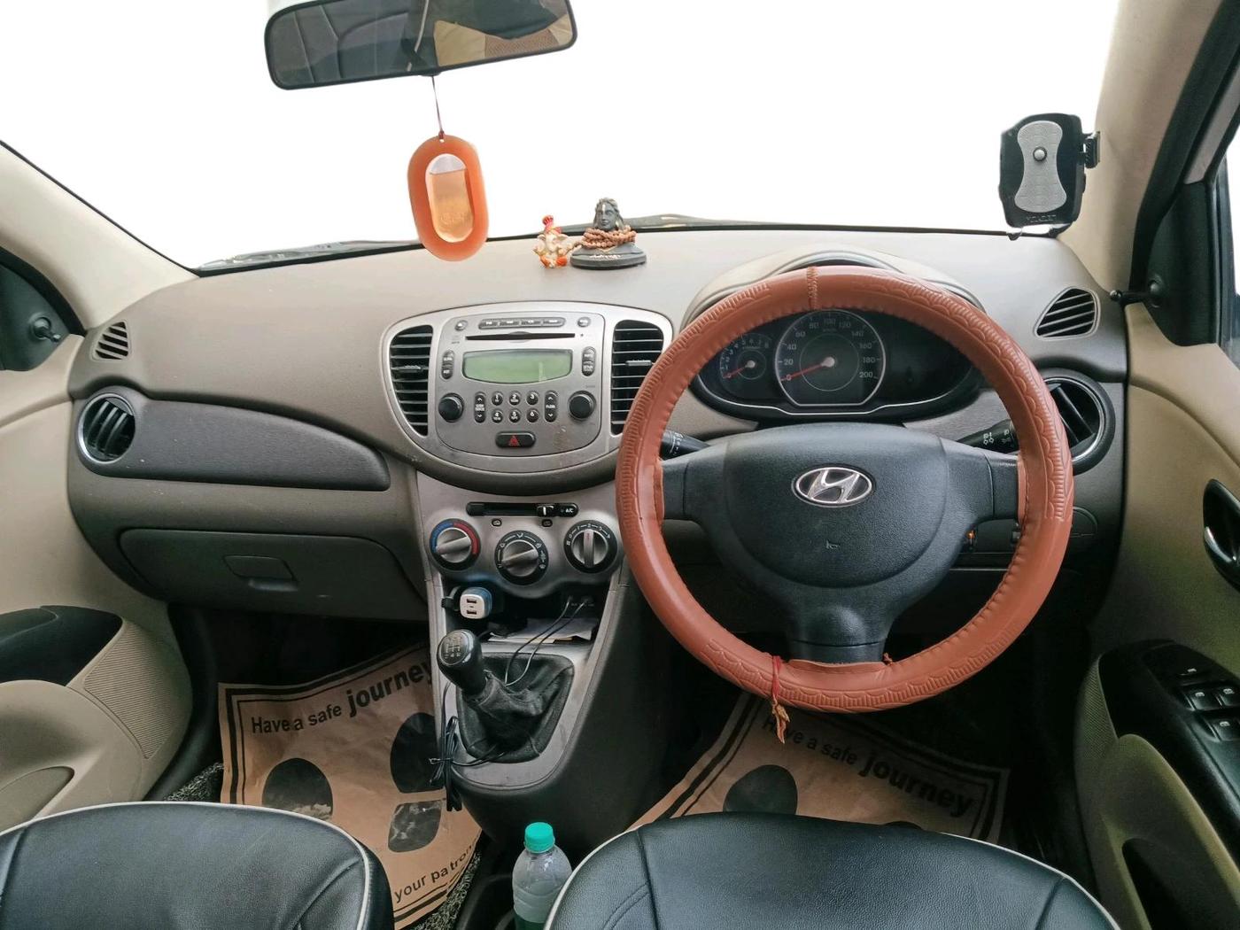 2014 Hyundai i10 SPORTZ 1.1, CNG, Manual, 66,011 km, interior