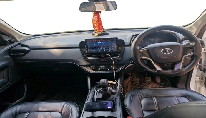 2020 Tata Harrier XE 2.0L KRYOTEC, Diesel, Manual, 43,016 km, interior