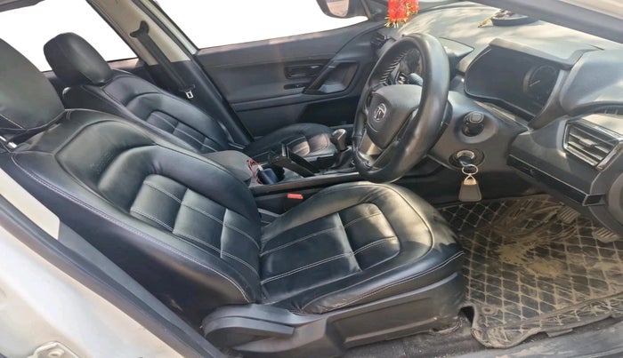 2020 Tata Harrier XE 2.0L KRYOTEC, Diesel, Manual, 43,016 km, interior