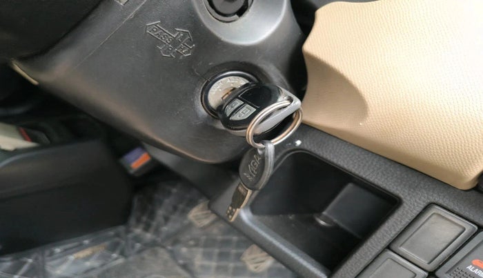 2017 Maruti Wagon R 1.0 VXI, Petrol, Manual, 1,16,393 km, interior