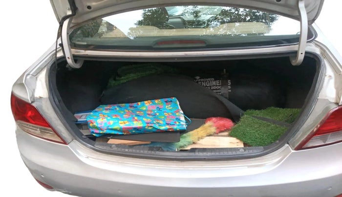 2011 Hyundai Verna FLUIDIC 1.6 VTVT, CNG, Manual, 94,176 km, exterior