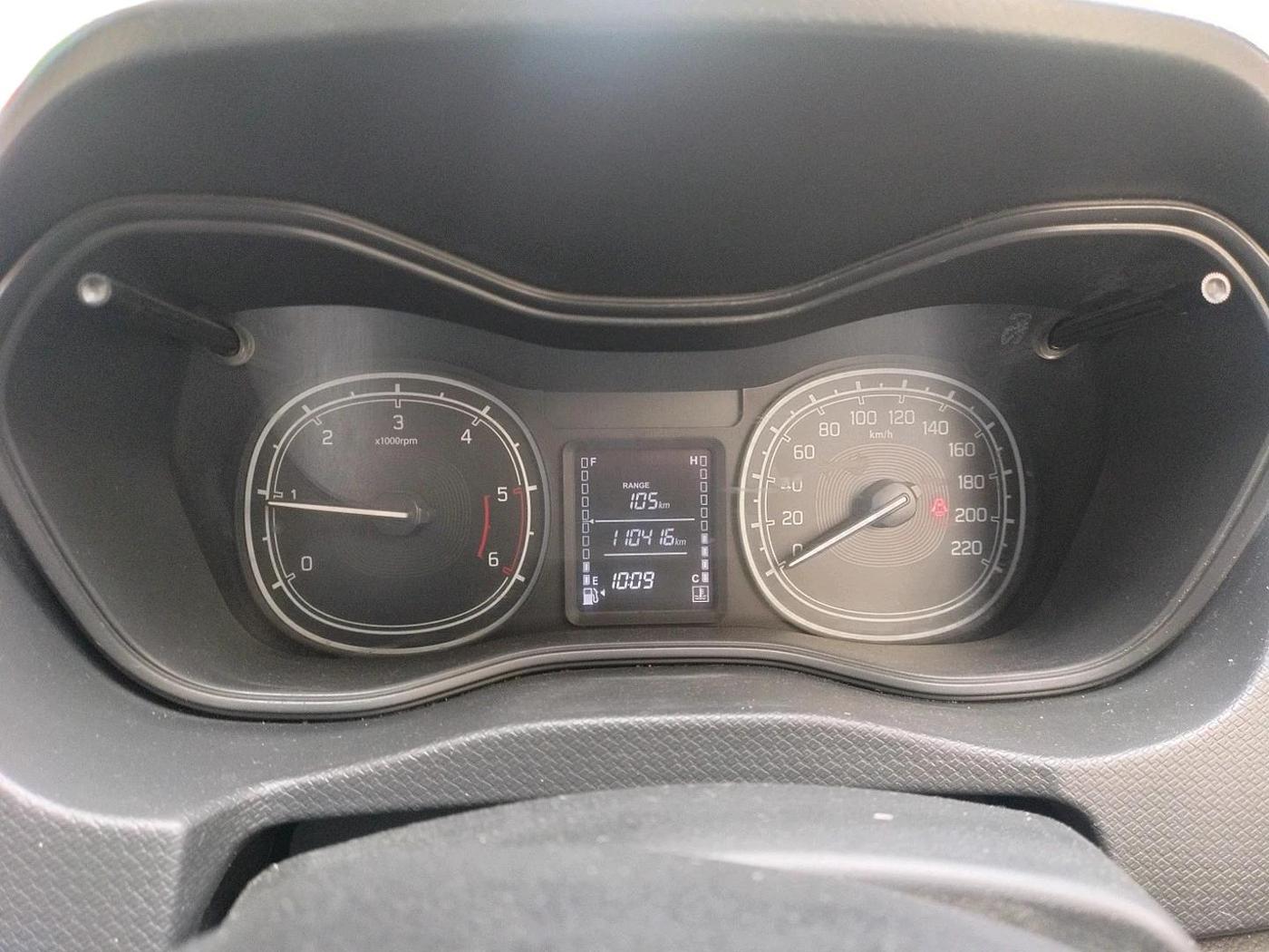 2017 Maruti Vitara Brezza VDI (O), Diesel, Manual, 1,10,416 km, interior
