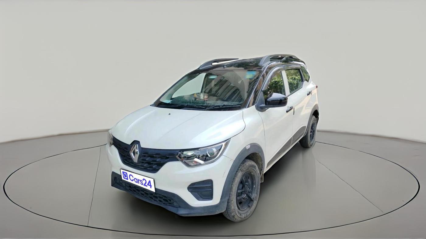 2024 Renault TRIBER RXL MT, Petrol, Manual, 10,098 km, exterior