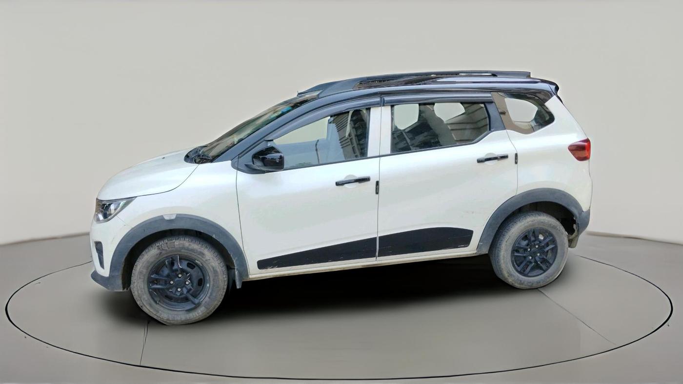 2024 Renault TRIBER RXL MT, Petrol, Manual, 10,098 km, exterior