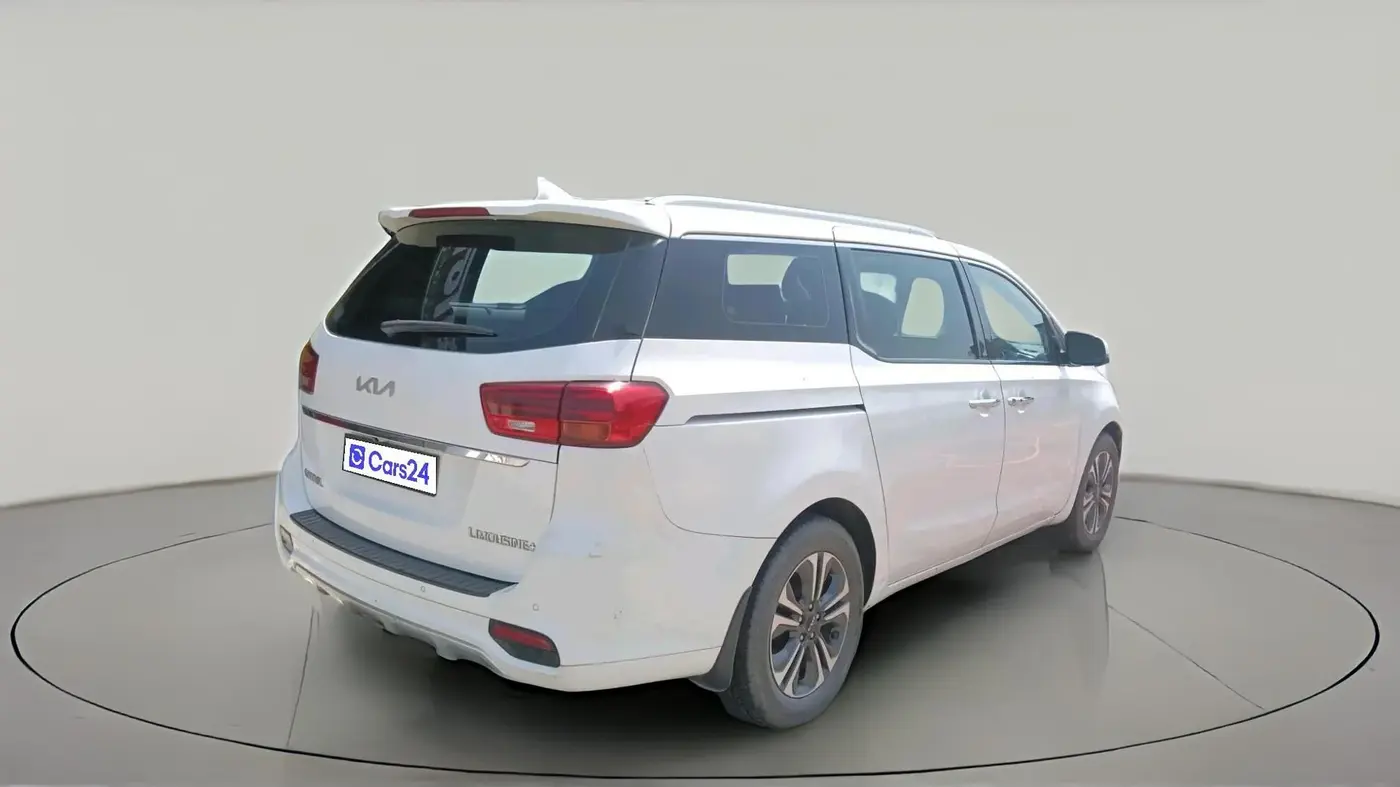 2021 KIA CARNIVAL LIMOUSINE PLUS 2.2 7 STR, Diesel, Automatic, 1,22,783 km, exterior