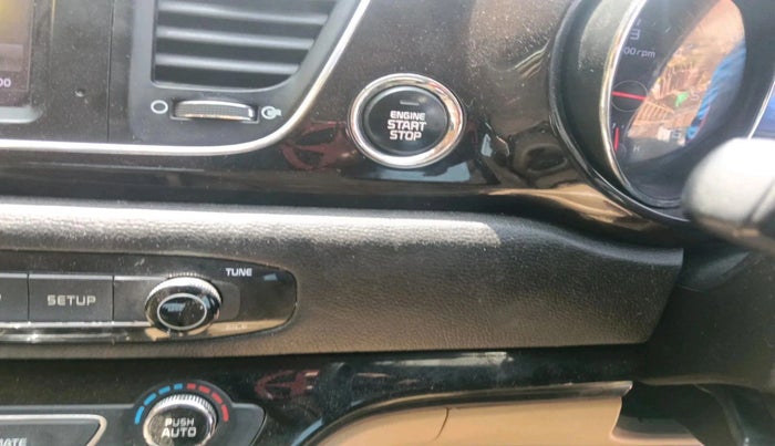 2021 KIA CARNIVAL LIMOUSINE PLUS 2.2 7 STR, Diesel, Automatic, 1,22,783 km, interior