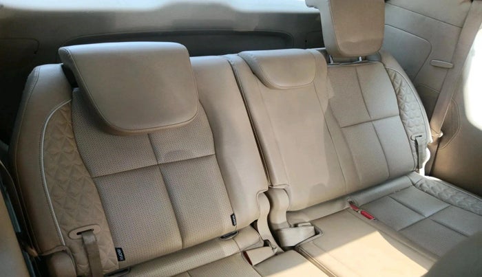 2021 KIA CARNIVAL LIMOUSINE PLUS 2.2 7 STR, Diesel, Automatic, 1,22,783 km, interior