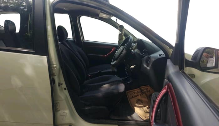 2016 Renault Duster 110 PS RXL 4X2 MT, Diesel, Manual, 2,29,303 km, interior