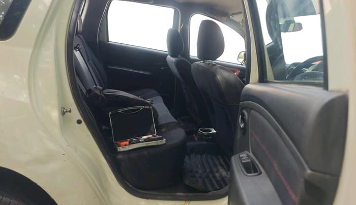 2016 Renault Duster 110 PS RXL 4X2 MT, Diesel, Manual, 2,29,303 km, interior