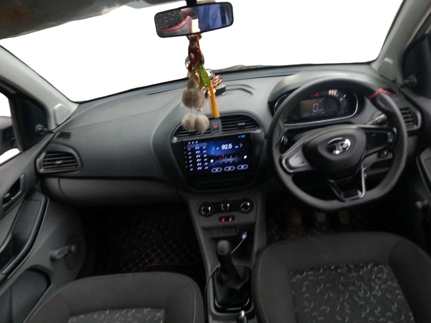 2024 Tata Tiago XE PETROL, CNG, Manual, 24,625 km, interior
