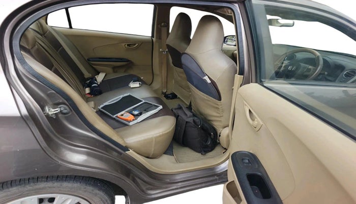 2014 Honda Amaze 1.2L I-VTEC S, Petrol, Manual, 1,19,098 km, interior