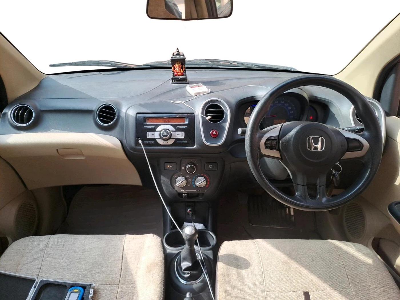 2014 Honda Mobilio 1.5L I-VTEC S, Petrol, Manual, 57,527 km, interior