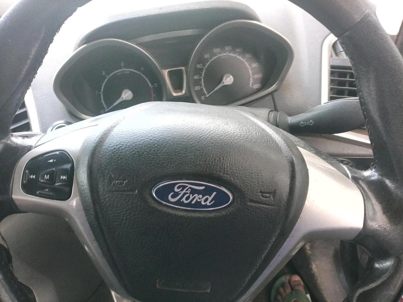 2017 Ford Ecosport TITANIUM 1.5L DIESEL, Diesel, Manual, 2,50,384 km, interior