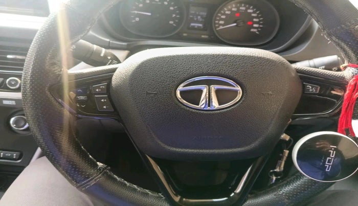 2018 Tata NEXON XM PETROL, Petrol, Manual, 42,813 km, interior