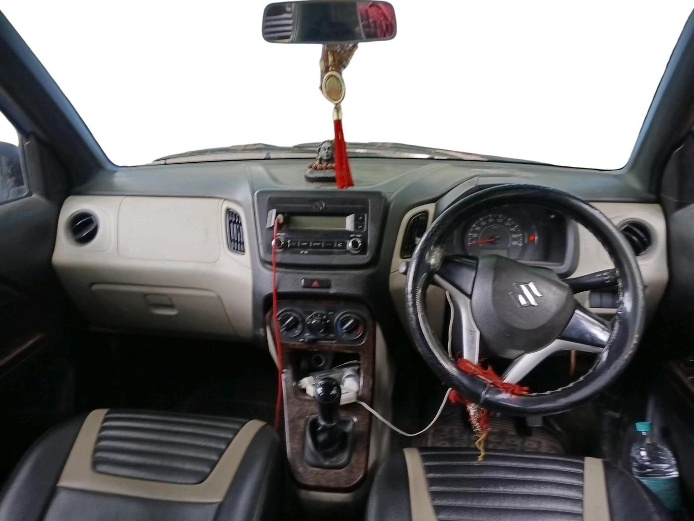 2019 Maruti New Wagon-R VXI 1.0, Petrol, Manual, 1,46,365 km, interior