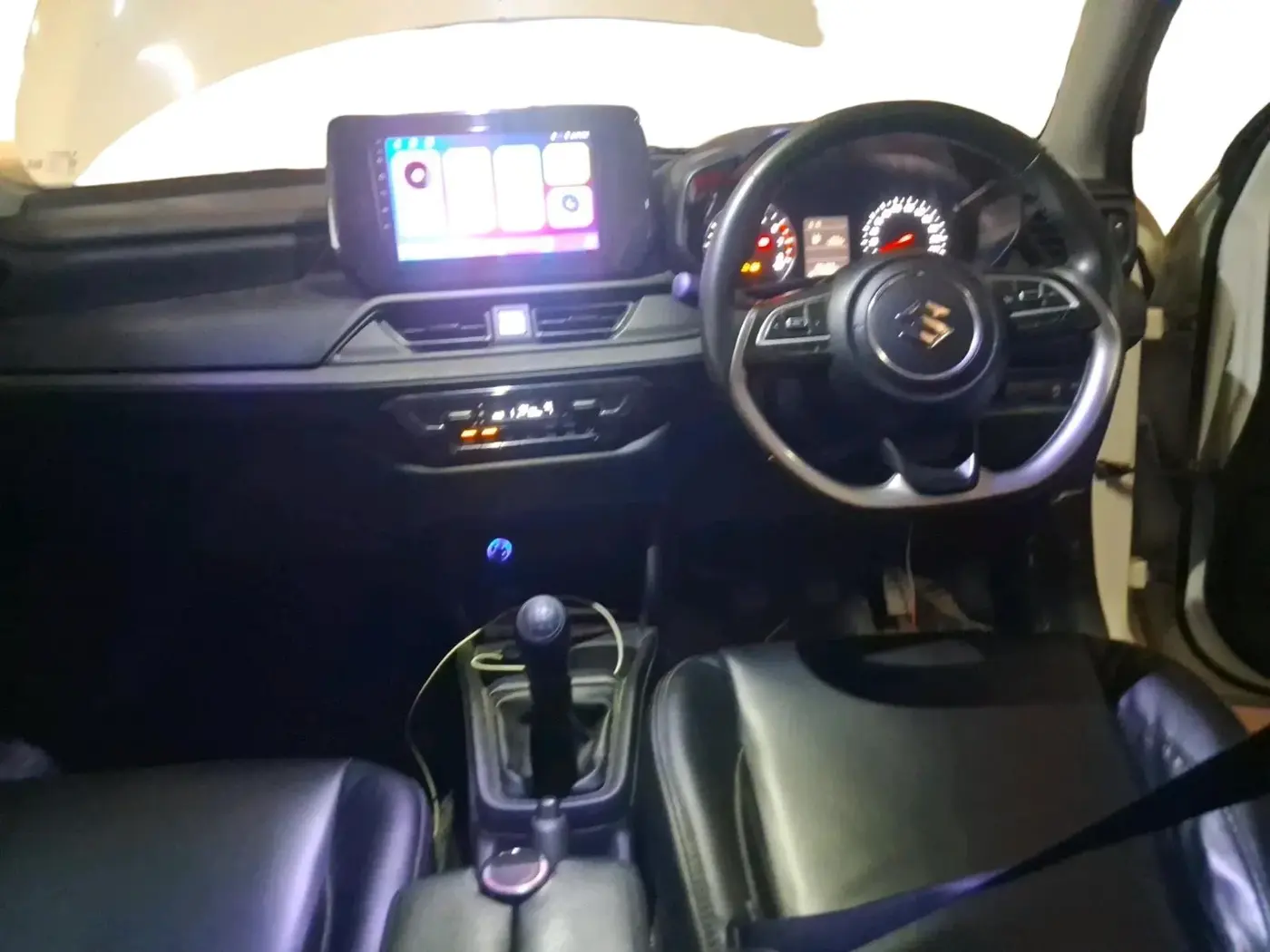 2025 Maruti Swift LXi, Petrol, Manual, 26,494 km, interior