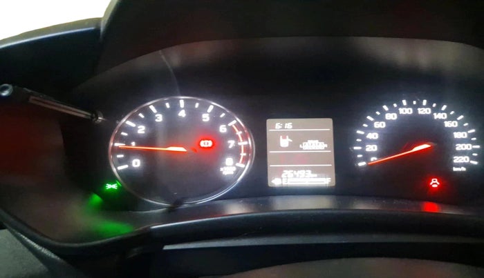 2025 Maruti Swift LXi, Petrol, Manual, 26,494 km, interior