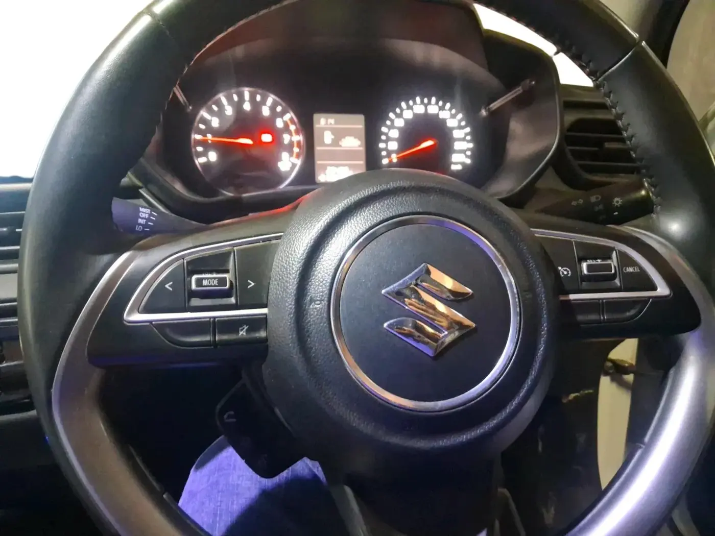 2025 Maruti Swift LXi, Petrol, Manual, 26,494 km, interior