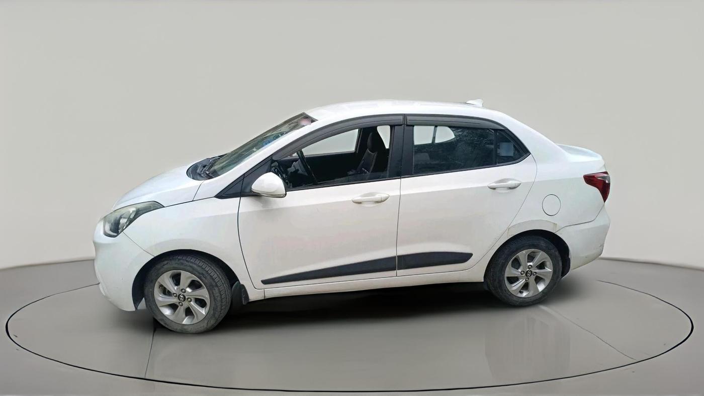 2017 Hyundai Xcent SX 1.2, Petrol, Manual, 47,890 km, exterior