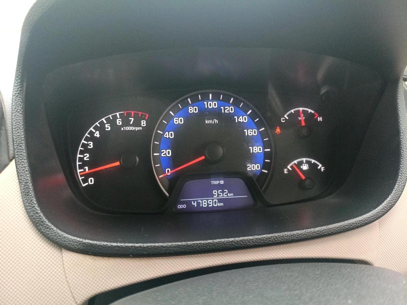 2017 Hyundai Xcent SX 1.2, Petrol, Manual, 47,890 km, interior