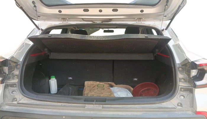 2022 Renault Kiger RXT MT, Petrol, Manual, 60,978 km, exterior