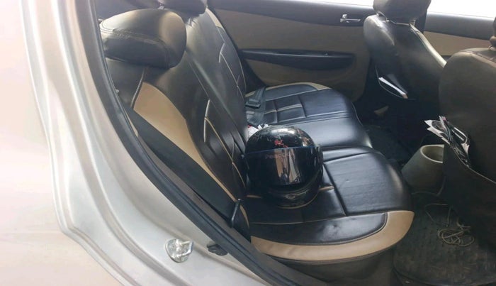 2011 Hyundai i20 ASTA 1.2, Petrol, Manual, 67,523 km, interior