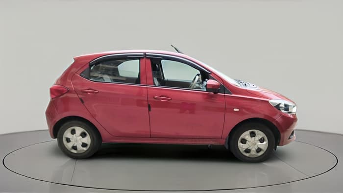 2018 Tata Tiago XT PETROL, Petrol, Manual, 89,565 km, exterior