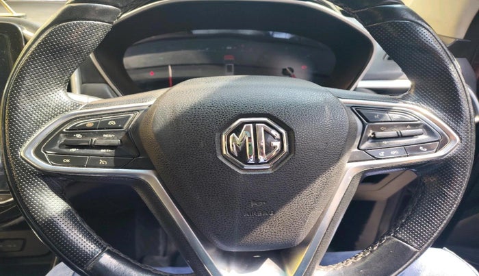 2019 MG HECTOR SHARP 2.0 DIESEL, Diesel, Manual, 1,74,702 km, interior