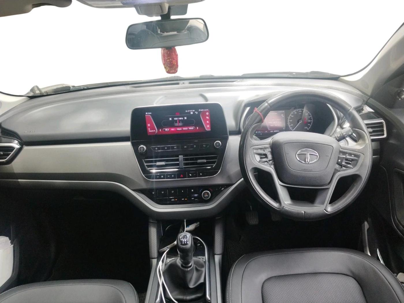 2019 Tata Harrier XZ 2.0L, Diesel, Manual, 60,469 km, interior