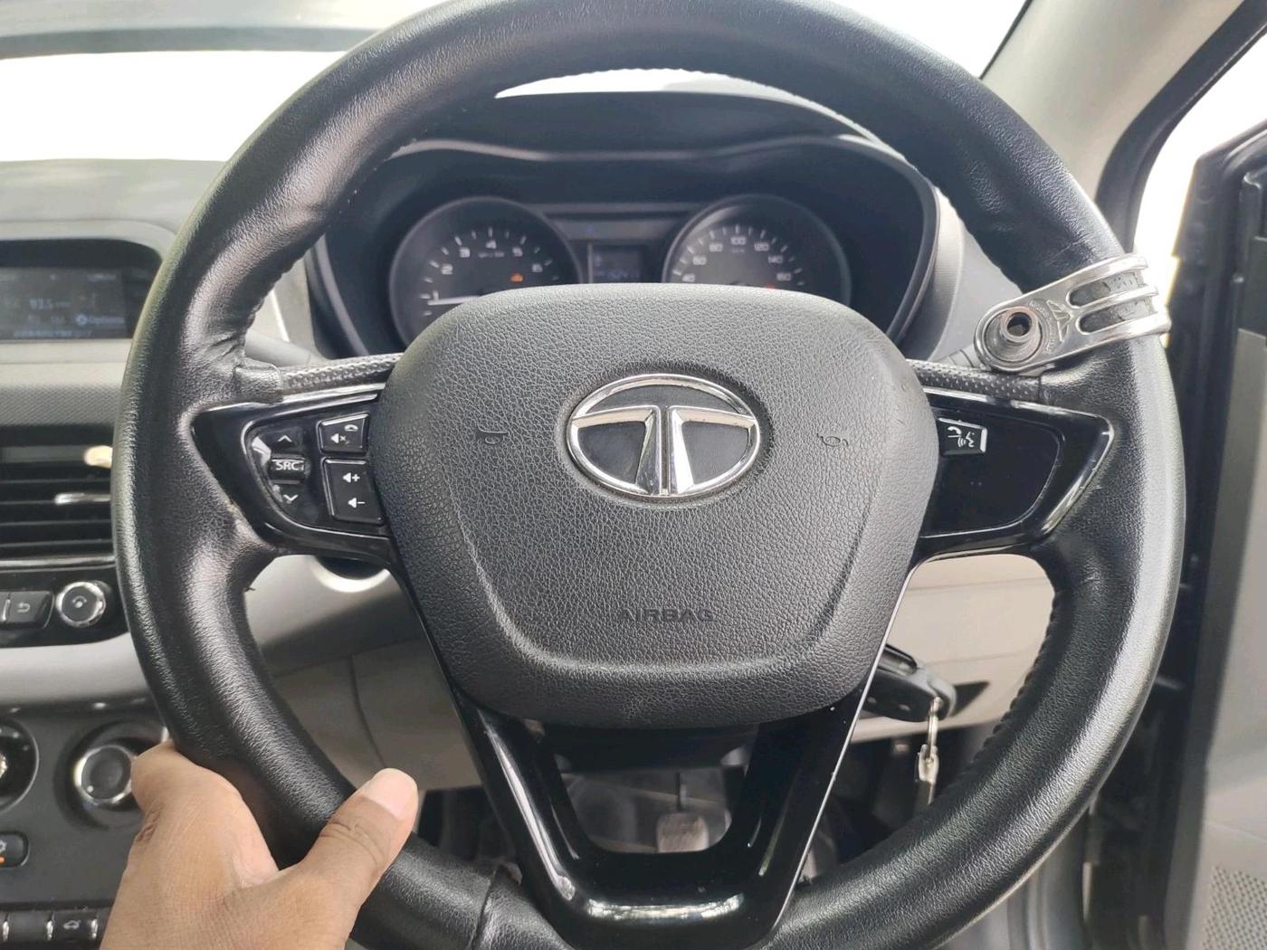 2017 Tata NEXON XM PETROL, Petrol, Manual, 1,52,413 km, interior