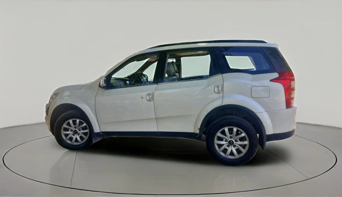 2017 Mahindra XUV500 W10 AT 1.99, Diesel, Automatic, 82,115 km, exterior