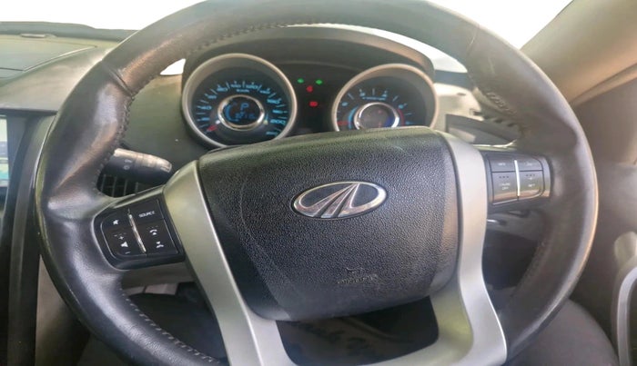 2017 Mahindra XUV500 W10 AT 1.99, Diesel, Automatic, 82,115 km, interior