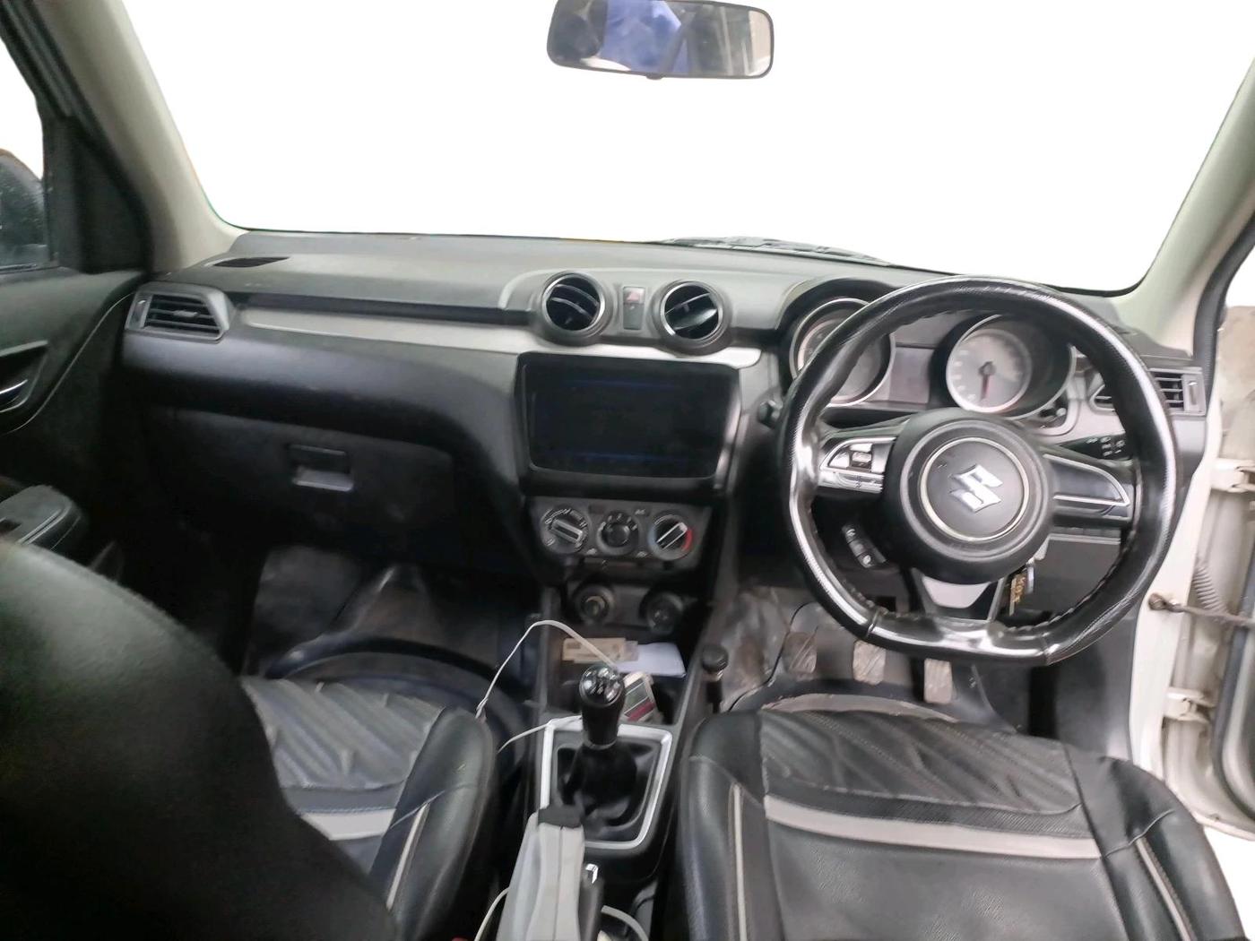 2021 Maruti Swift VXI, Petrol, Manual, 77,949 km, interior