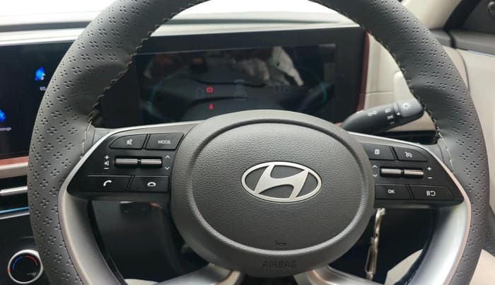 2025 Hyundai Creta E 1.5 PETROL, Petrol, Manual, 13,946 km, interior
