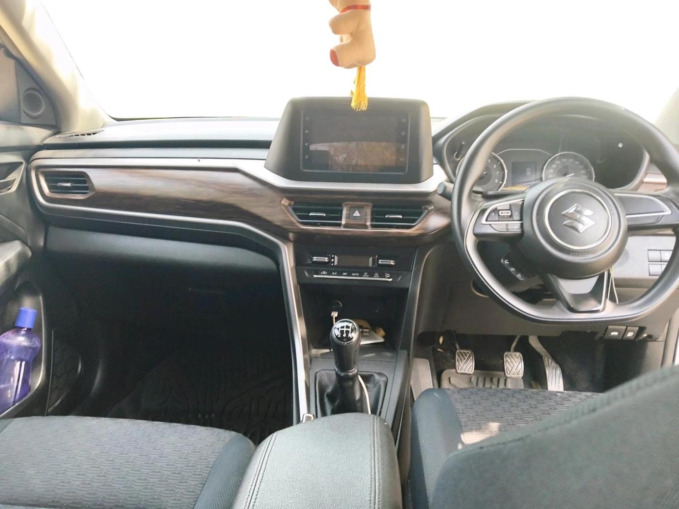 2024 Maruti BREZZA VXI, CNG, Manual, 33,607 km, interior
