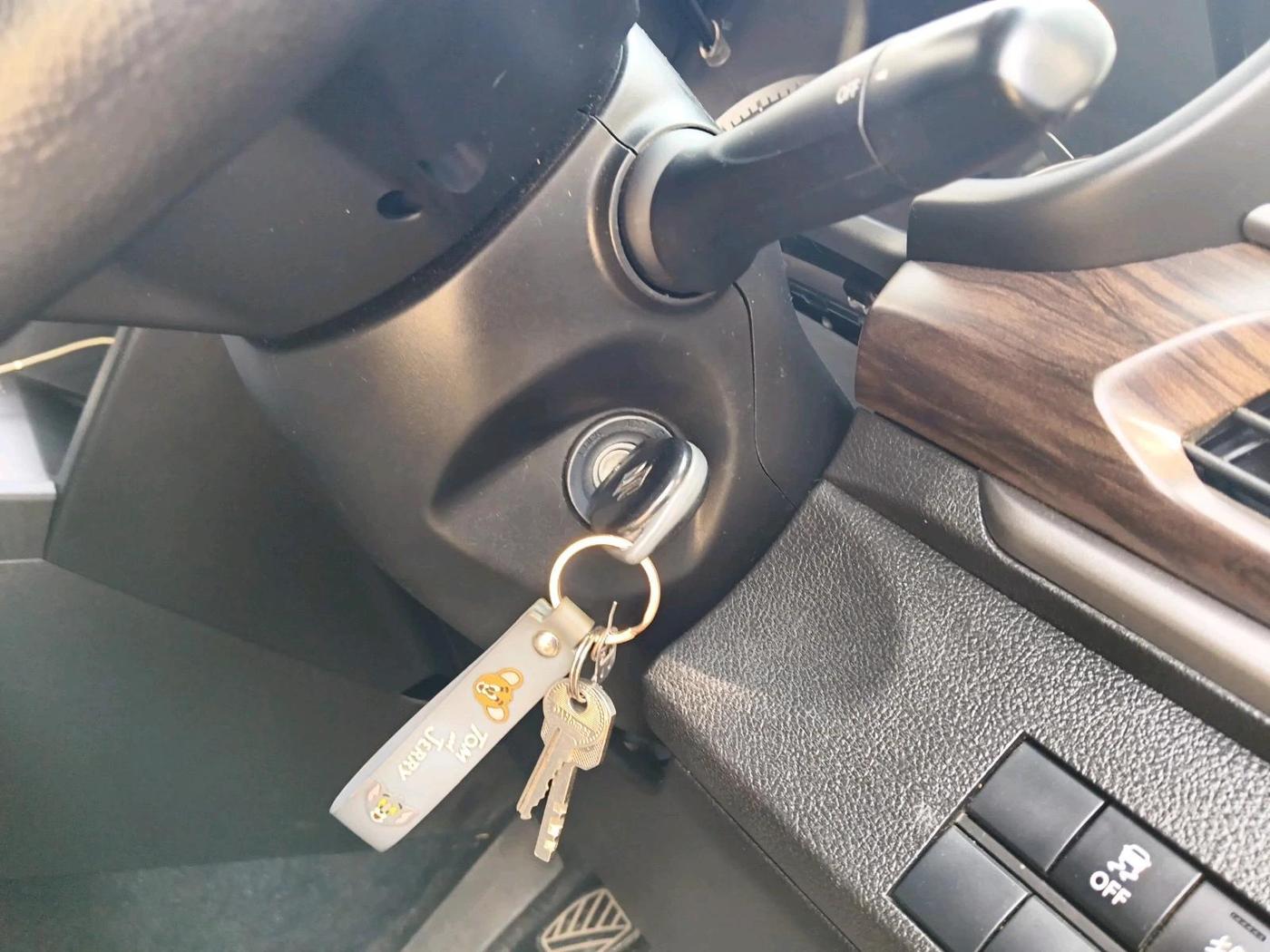 2024 Maruti BREZZA VXI, CNG, Manual, 33,607 km, interior