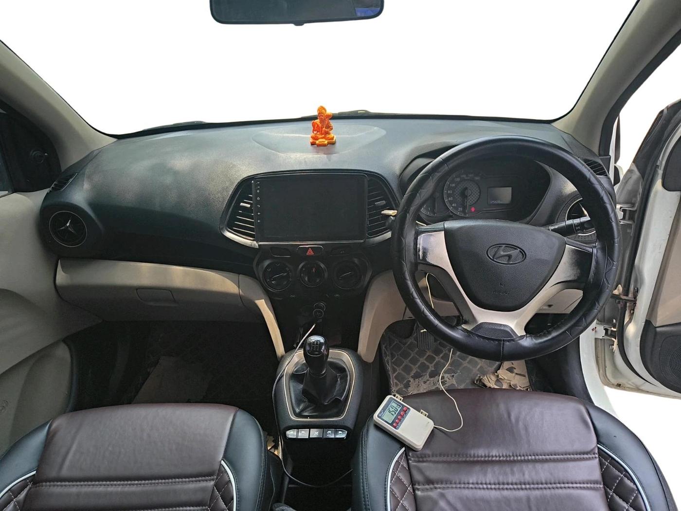 2019 Hyundai NEW SANTRO MAGNA, Petrol, Manual, 1,25,606 km, interior