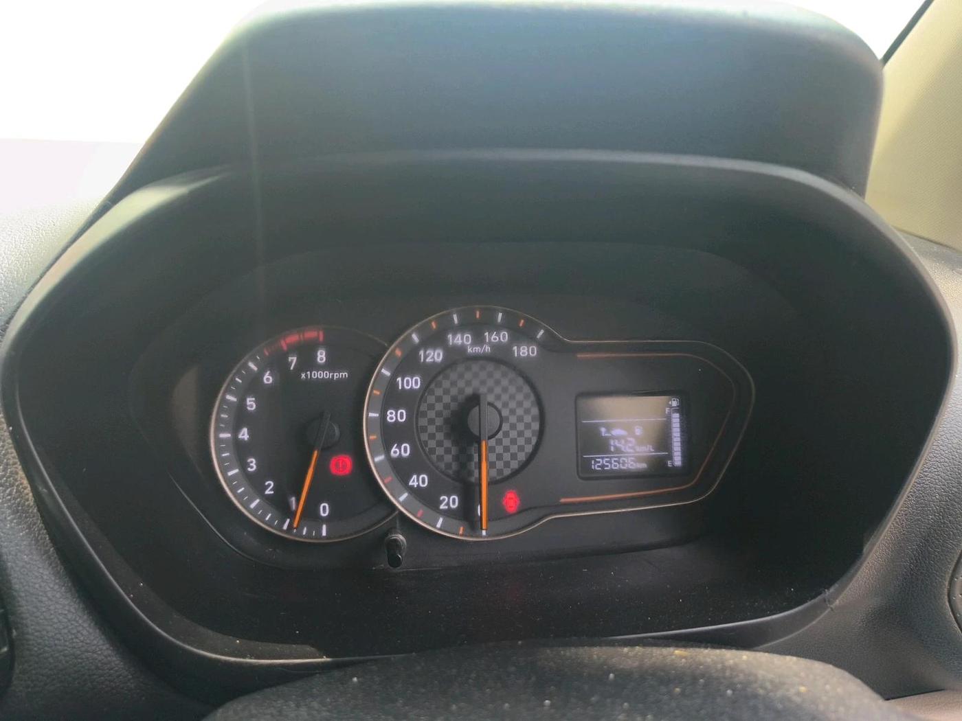 2019 Hyundai NEW SANTRO MAGNA, Petrol, Manual, 1,25,606 km, interior