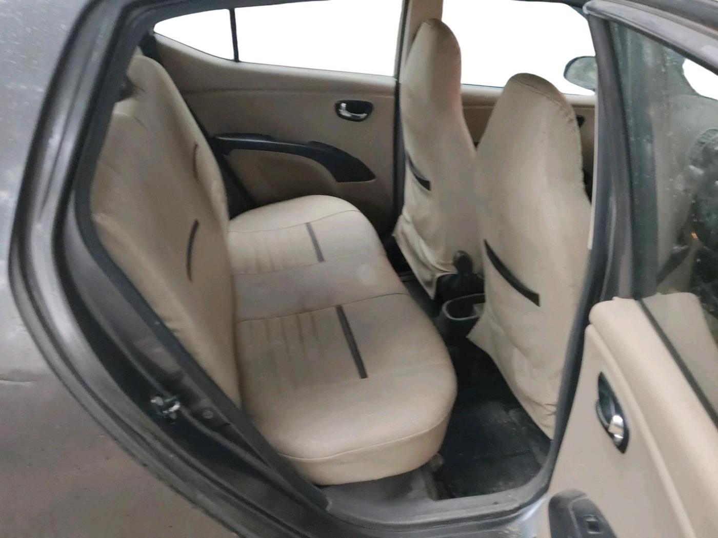 2012 Hyundai i10 MAGNA 1.2, CNG, Manual, 1,33,861 km, interior