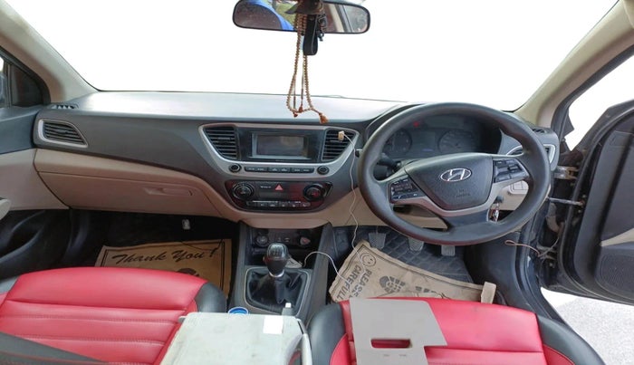 2018 Hyundai Verna 1.6 EX CRDI, Diesel, Manual, 2,20,503 km, interior