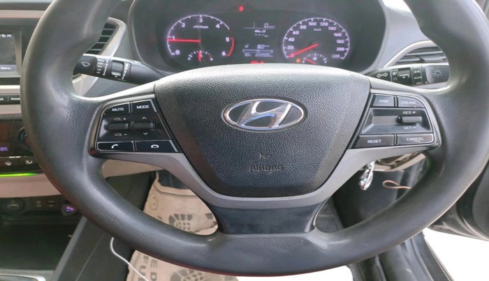 2018 Hyundai Verna 1.6 EX CRDI, Diesel, Manual, 2,20,503 km, interior