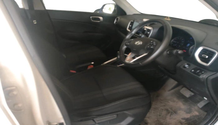 2019 Hyundai VENUE SX PLUS 1.0 TURBO DCT, Petrol, Automatic, 44,001 km, interior