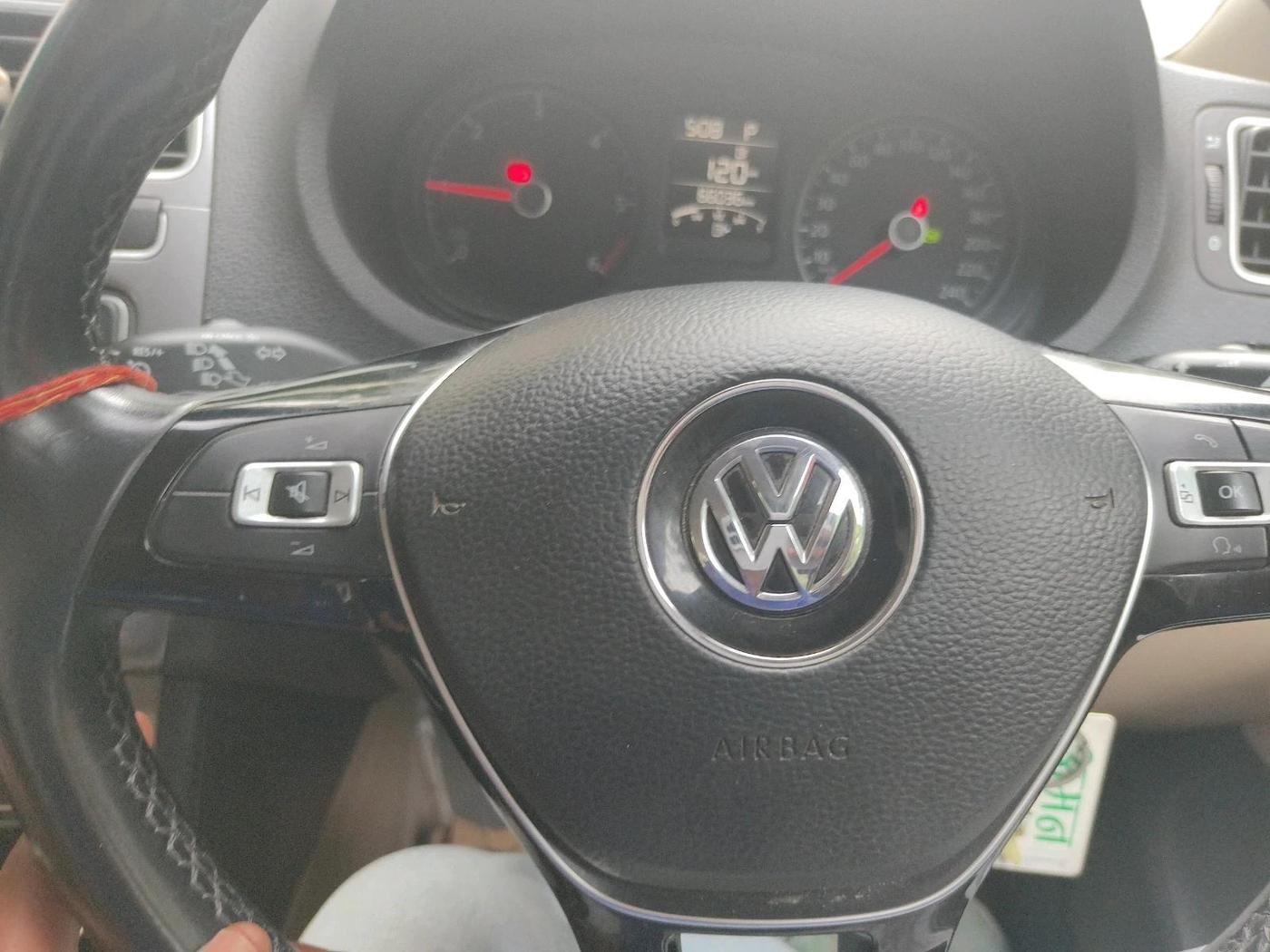 2019 Volkswagen Ameo HIGHLINE PLUS 1.5L AT 16 ALLOY, Diesel, Automatic, 66,036 km, interior