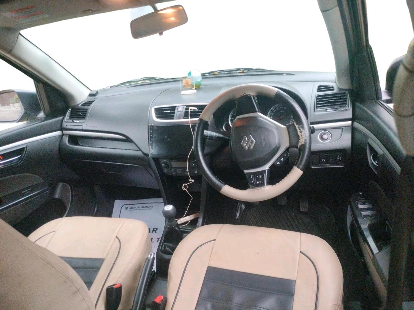 2015 Maruti Swift ZXI, Petrol, Manual, 1,15,220 km, interior
