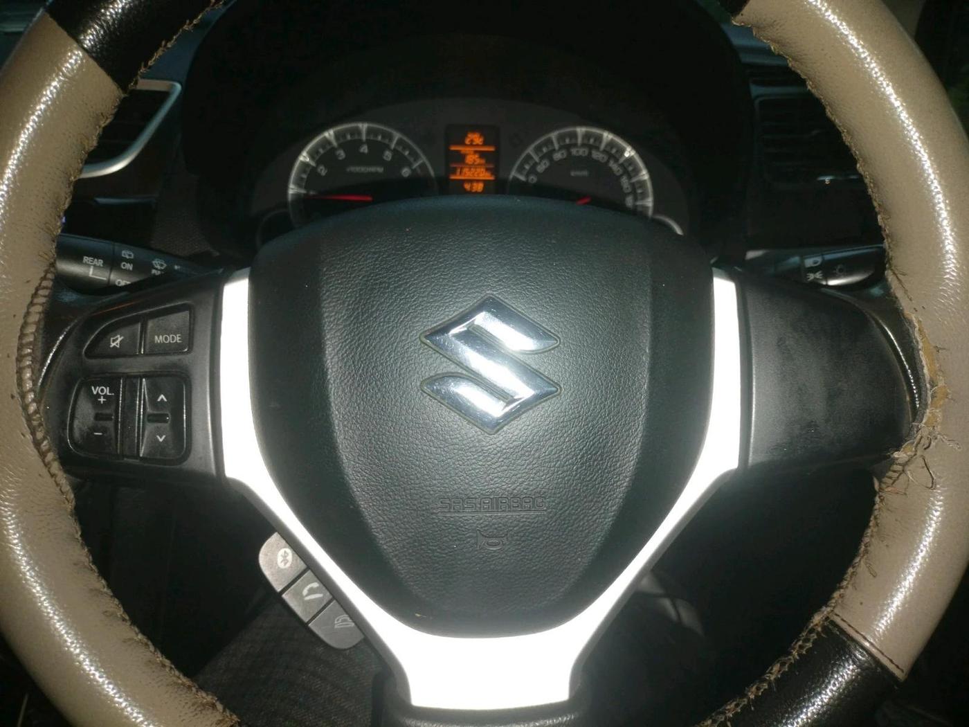 2015 Maruti Swift ZXI, Petrol, Manual, 1,15,220 km, interior