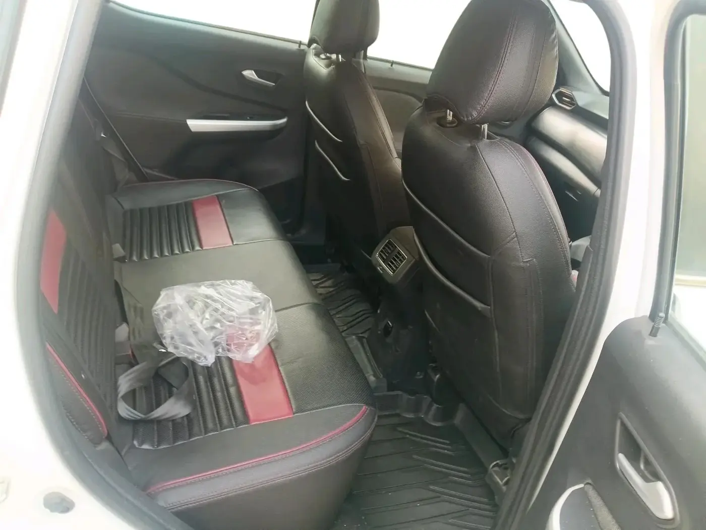 2022 Nissan MAGNITE XV PREMIUM TURBO, Petrol, Manual, 41,823 km, interior