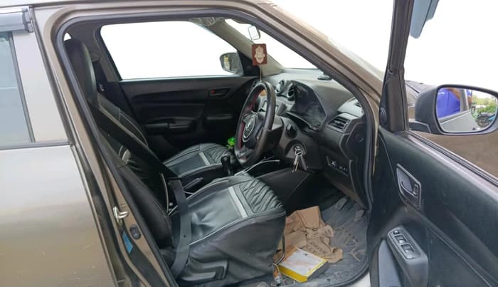 2020 Maruti Swift LXI, CNG, Manual, 84,362 km, interior